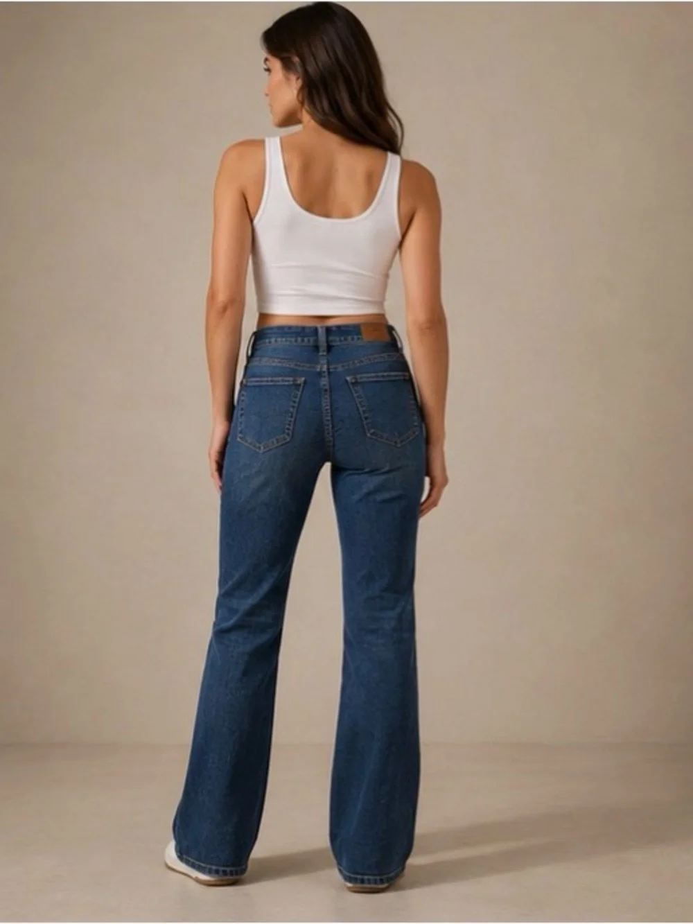 Levi’s 725 High Rise Bootcut Jeans Women’s Size 32 Medium Wash Distressed Denim